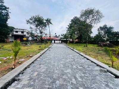 Image of 2610 Sq.ft Residential Plot / Land for sale in Aluva, Kochi for Rs. 4500000