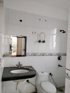 Common Bathroom One Image of 1800 Sq.ft 3 BHK Apartment / Flat for sale in CGHS Veena Apartment, Sector 22 Dwarka New Delhi for Rs. 32500000