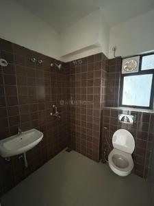 Bathroom Image of 2000 Sq.ft 4 BHK Apartment / Flat for sale in The Crown, Beliaghata Kolkata for Rs. 23500000