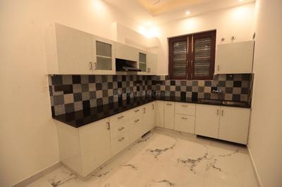 Kitchen Image of 2400 Sq.ft 3 BHK Independent House for rent in Aman Vihar Dehradun for Rs. 40000