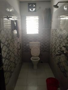 Bathroom Image of 1350 Sq.ft 3 BHK Apartment / Flat for sale in Tollygunge Kolkata for Rs. 8500000