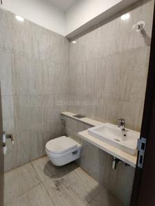 Bathroom Image of 1405 Sq.ft 3 BHK Apartment / Flat for sale in Runwal Elegante, Andheri West Mumbai for Rs. 52500000