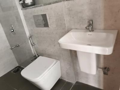 Common Bathroom Image of 580 Sq.ft 1 BHK Apartment / Flat for rent in Dynamix Dynamix Avanya, Dahisar East Mumbai for Rs. 26000