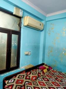 Bedroom Image of 540 Sq.ft 2 BHK Builder Floor for sale in Mandawali New Delhi for Rs. 2000000