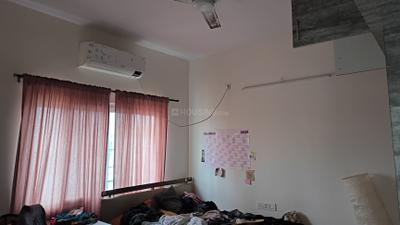 Bedroom Image of 2000 Sq.ft 3 BHK Apartment / Flat for rent in Langford Rustumji, Langford Gardens Bengaluru for Rs. 120000