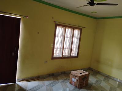 Bedroom Image of 500 Sq.ft 1 BHK Duplex for rent in Roberts Lines Lucknow for Rs. 6000