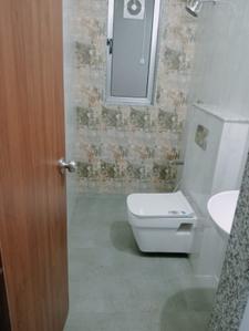 Bathroom Image of 854 Sq.ft 2 BHK Apartment / Flat for rent in Shree Naman Premier, Andheri East Mumbai for Rs. 65000