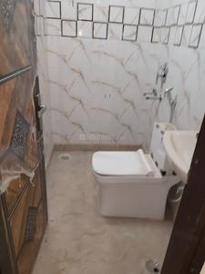 Bathroom Image of 450 Sq.ft 1 BHK Builder Floor for rent in Dabri New Delhi for Rs. 12000