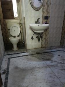 Bathroom Image of 1150 Sq.ft 2 BHK Apartment / Flat for sale in Patparganj New Delhi for Rs. 16500000