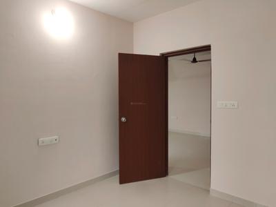 Bedroom Image of 800 Sq.ft 2 BHK Apartment / Flat for rent in Royal Oasis, Malad West Mumbai for Rs. 49000