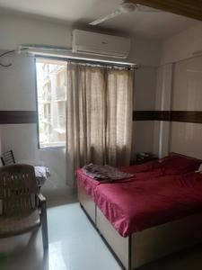 Bedroom Image of 1250 Sq.ft 2 BHK Apartment / Flat for rent in Utsav Elegance, Memnagar Ahmedabad for Rs. 26000