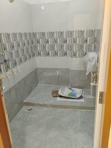 Bathroom Image of 1300 Sq.ft 2 BHK Independent House for rent in Guramba Lucknow for Rs. 13000