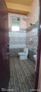 Bathroom Image of 2100 Sq.ft 3 BHK Apartment / Flat for rent in Adambakkam Chennai for Rs. 60000