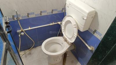 Bathroom Image of 225 Sq.ft 1 RK Studio for rent in Powai Mumbai for Rs. 21000