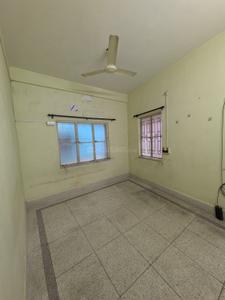 Bedroom Image of 930 Sq.ft 2 BHK Builder Floor for sale in Jadavpur Kolkata for Rs. 4500000