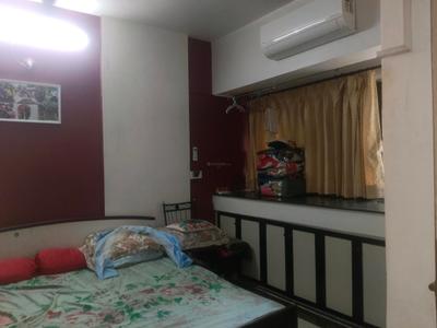 Bedroom Image of 525 Sq.ft 1 BHK Apartment / Flat for sale in Lokhandwala Alica Nagar, Kandivali East Mumbai for Rs. 12000000