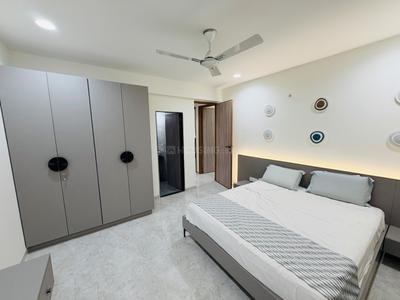 Bedroom Image of 2250 Sq.ft 3 BHK Apartment / Flat for rent in Shubh Saral Skyline, Kudasan Gandhinagar for Rs. 55000