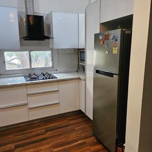 Kitchen Image of 2000 Sq.ft 3 BHK Builder Floor for rent in RWA East of Kailash Block E, Kalash Enclave New Delhi for Rs. 120000