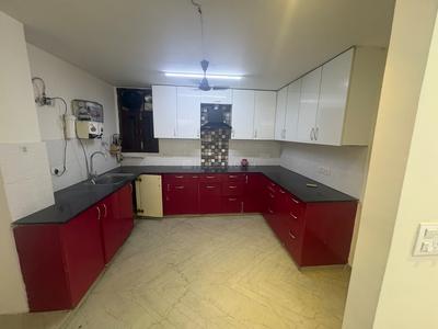 Kitchen Image of 2000 Sq.ft 3 BHK Builder Floor for rent in Kirti Nagar New Delhi for Rs. 70000