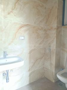 Bathroom Image of 1150 Sq.ft 2 BHK Apartment / Flat for sale in Nutan Swamipushpa, Sadashiv Peth Pune for Rs. 17500000
