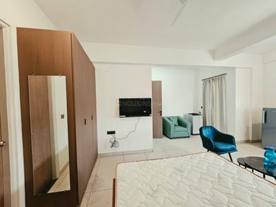 Bedroom Image of 400 Sq.ft 1 RK Apartment / Flat for rent in Domlur Layout Bengaluru for Rs. 41000