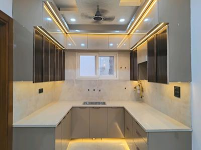 Kitchen Image of 1350 Sq.ft 3 BHK Builder Floor for sale in Indirapuram Ghaziabad for Rs. 13000000