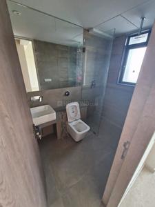 Bathroom Image of 1200 Sq.ft 3 BHK Apartment / Flat for sale in Khar West Mumbai for Rs. 85000000