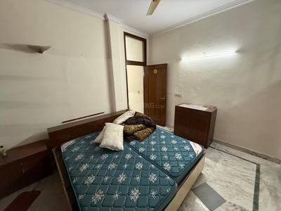 Bedroom Image of 1000 Sq.ft 2 BHK Builder Floor for rent in Lajpat Nagar New Delhi for Rs. 41000