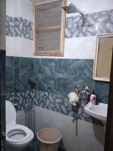 Bathroom Image of 1050 Sq.ft 2 BHK Apartment / Flat for rent in Vallabh Vidhyanagar Anand for Rs. 16500