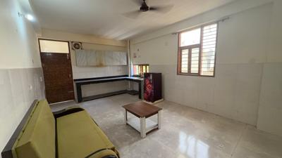 Living Room Image of 400 Sq.ft 1 BHK Apartment / Flat for rent in Sector 39 Gurgaon for Rs. 25499