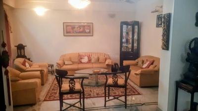 Hall Image of 2150 Sq.ft 3.5 BHK Apartment / Flat for sale in Hazratganj Lucknow for Rs. 22500000