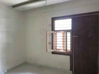 Bedroom Image of 1150 Sq.ft 3 BHK Apartment / Flat for sale in Govindpuram Ghaziabad for Rs. 4965000