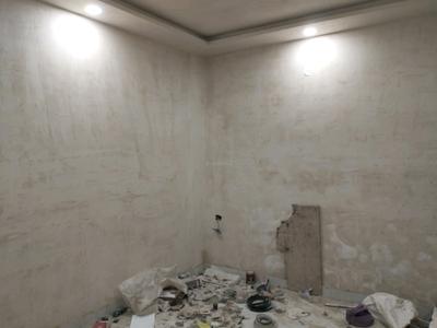 Bedroom Image of 1000 Sq.ft 3 BHK Apartment / Flat for sale in Sector 4 Rohini New Delhi for Rs. 5500000
