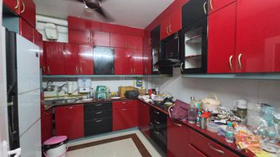 Kitchen Image of 1800 Sq.ft 3 BHK Builder Floor for rent in Freedom Fighters Enclave New Delhi for Rs. 50000
