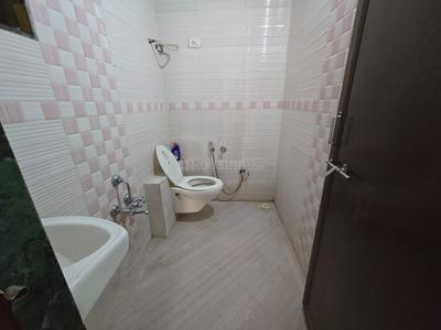 Bathroom Image of 1105 Sq.ft 2 BHK Apartment / Flat for rent in Harni Vadodara for Rs. 15000