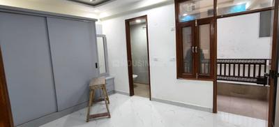 Bedroom Image of 1000 Sq.ft 2 BHK Apartment / Flat for sale in Sector 104 Noida for Rs. 4500000