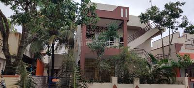 Image of 1500 Sq.ft 2 BHK Independent House for rent in Hudco Colony, Gadag for Rs. 11000