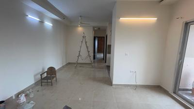 Living Room Image of 1000 Sq.ft 2 BHK Apartment / Flat for rent in Golfgreen Elite Golf Green, Sector 79 Noida for Rs. 40000