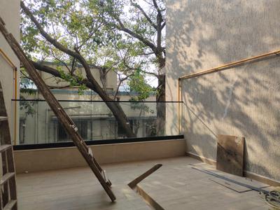 Terrace Image of 2000 Sq.ft 3 BHK Apartment / Flat for rent in Gateway, Santacruz West Mumbai for Rs. 215000