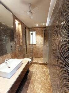 Bathroom Image of 2700 Sq.ft 3 BHK Builder Floor for sale in Golf Links New Delhi for Rs. 190000000