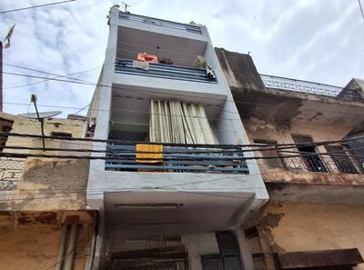 Image of 459 Sq.ft 4.5 BHK Independent House for sale in Uttam Nagar, New Delhi for Rs. 10500000