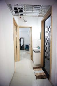 Hall Image of 933 Sq.ft 2 BHK Apartment / Flat for sale in Kohinoor Courtyard One, Wakad Pune for Rs. 10600000