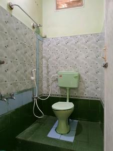 Common Bathroom Image of 1450 Sq.ft 3 BHK Independent House for rent in Chromepet Chennai for Rs. 32000