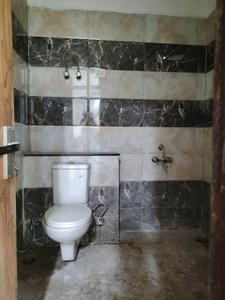 Common Bathroom Image of 1400 Sq.ft 3 BHK Apartment / Flat for sale in Mandi New Delhi for Rs. 6700000