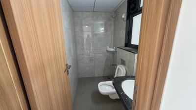 Bathroom Image of 700 Sq.ft 1 BHK Apartment / Flat for rent in Godrej Urban Park, Powai Mumbai for Rs. 59000