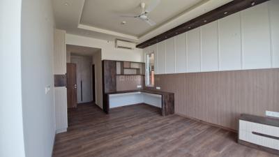 4 BHK Flat