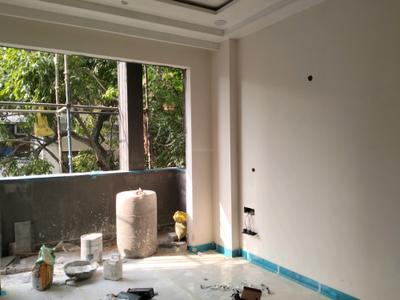 Bedroom Image of 2100 Sq.ft 4 BHK Builder Floor for sale in Pitampura New Delhi for Rs. 62500000