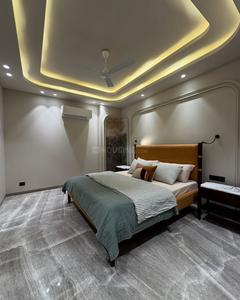 Bedroom Image of 3150 Sq.ft 4.5 BHK Builder Floor for sale in Sector 14 Faridabad for Rs. 37000000