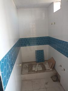 Bathroom Image of 150 Sq.ft 1 BHK Apartment / Flat for rent in Thaltej Ahmedabad for Rs. 12000