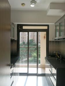 Kitchen Image of 900 Sq.ft 2 BHK Apartment / Flat for rent in Lodha Splendora, Kasarvadavali Thane for Rs. 38099